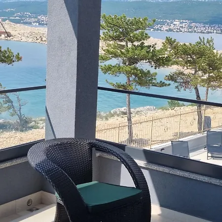 Punta By Interhome シロ